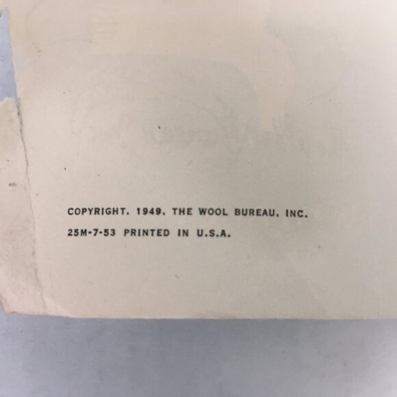 Vintage knitting book wool round the year how to knit guide with patterns - Picture 12 of 12